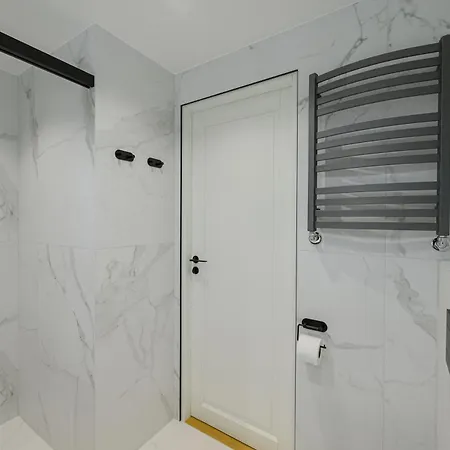 New Near The Airport, Center In Sikupilli Lägenhet Tallinn